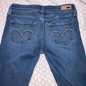 levi skinny curvy jeans!